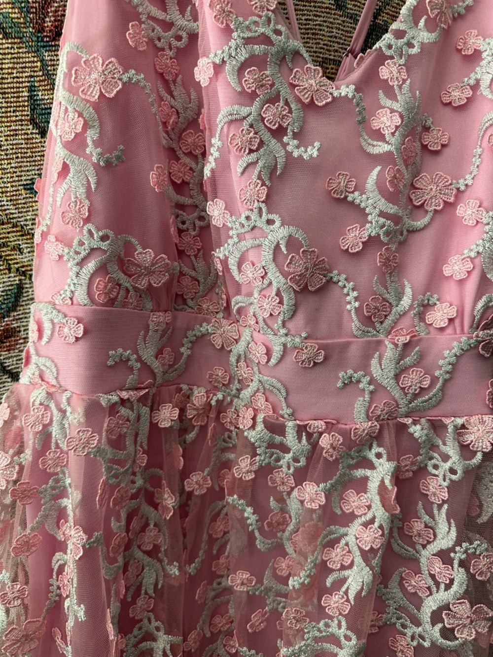 Pink full length lace dress - Picture 3 of 5